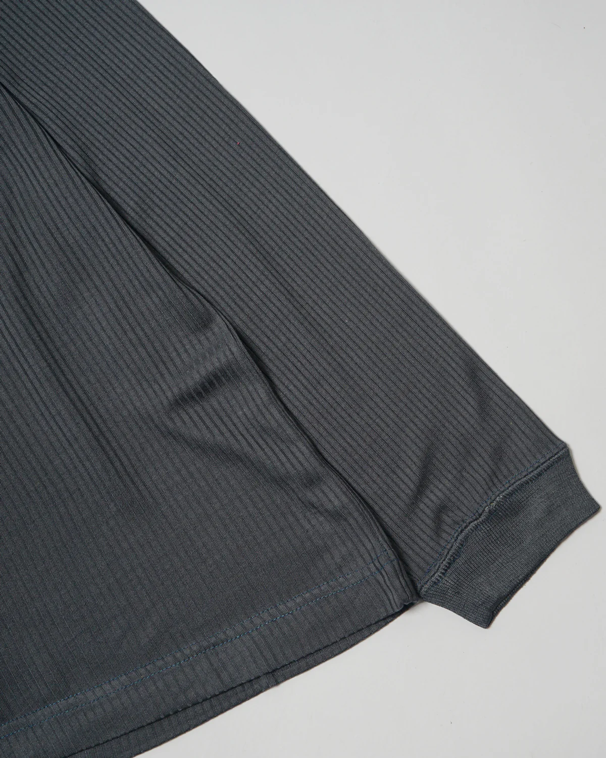 Silk Rib Tee L/S / Dark Gray - Image 4