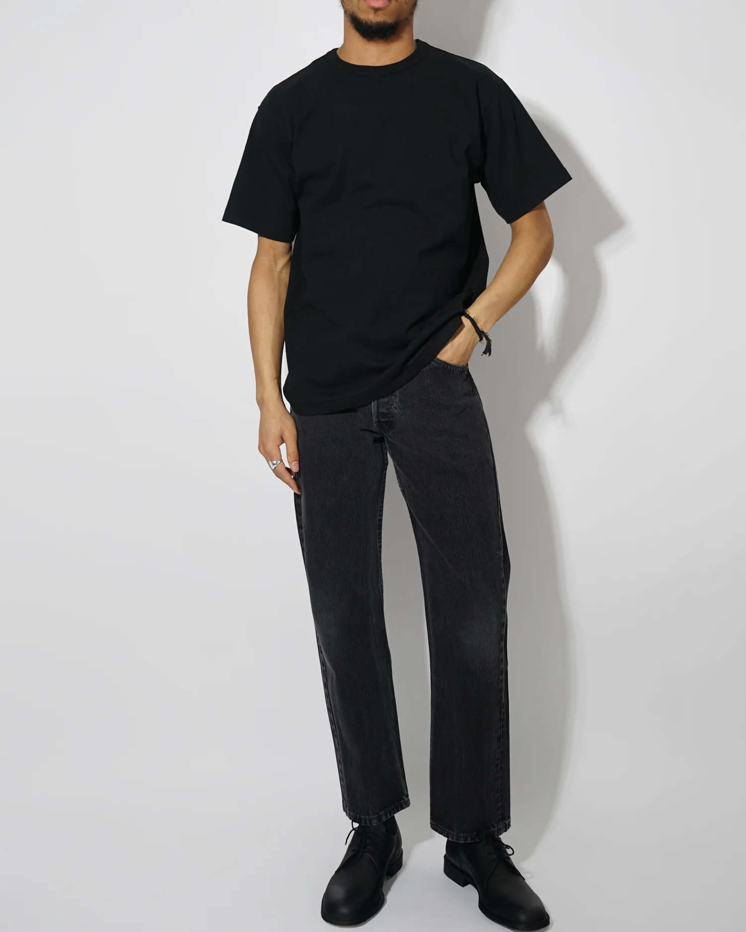 Heavy-weight T-shirt / Black - Image 3