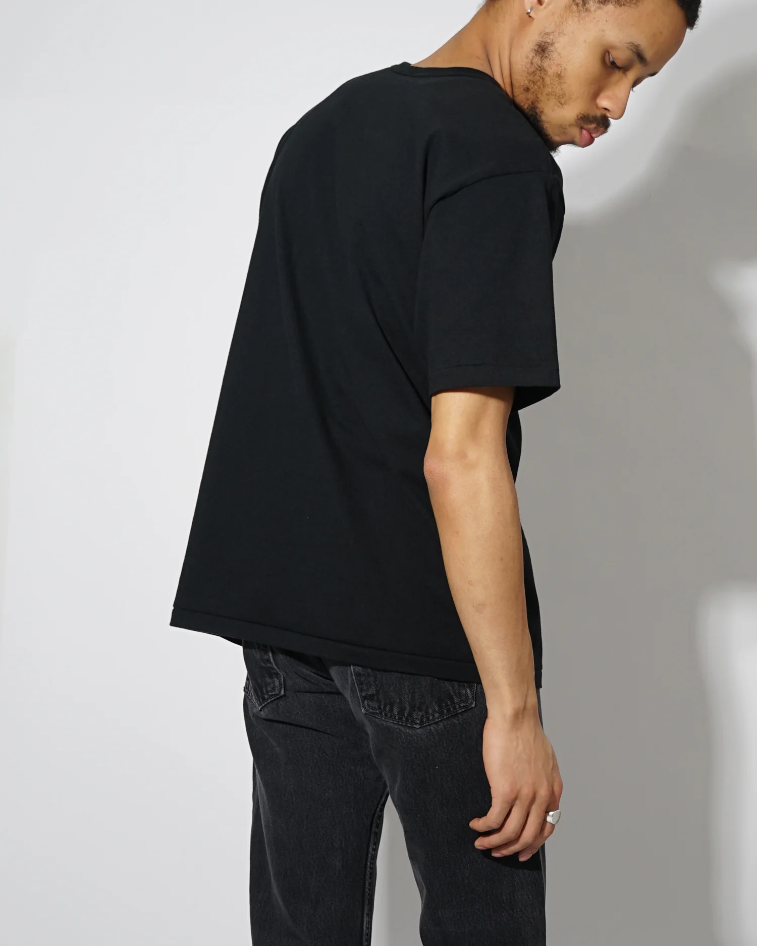 Heavy-weight T-shirt / Black - Image 4